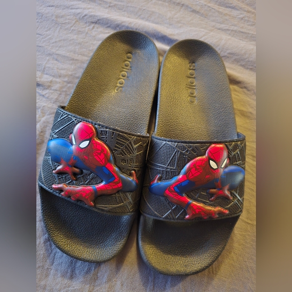Adidas Spiderman Slides - Picture 1 of 3